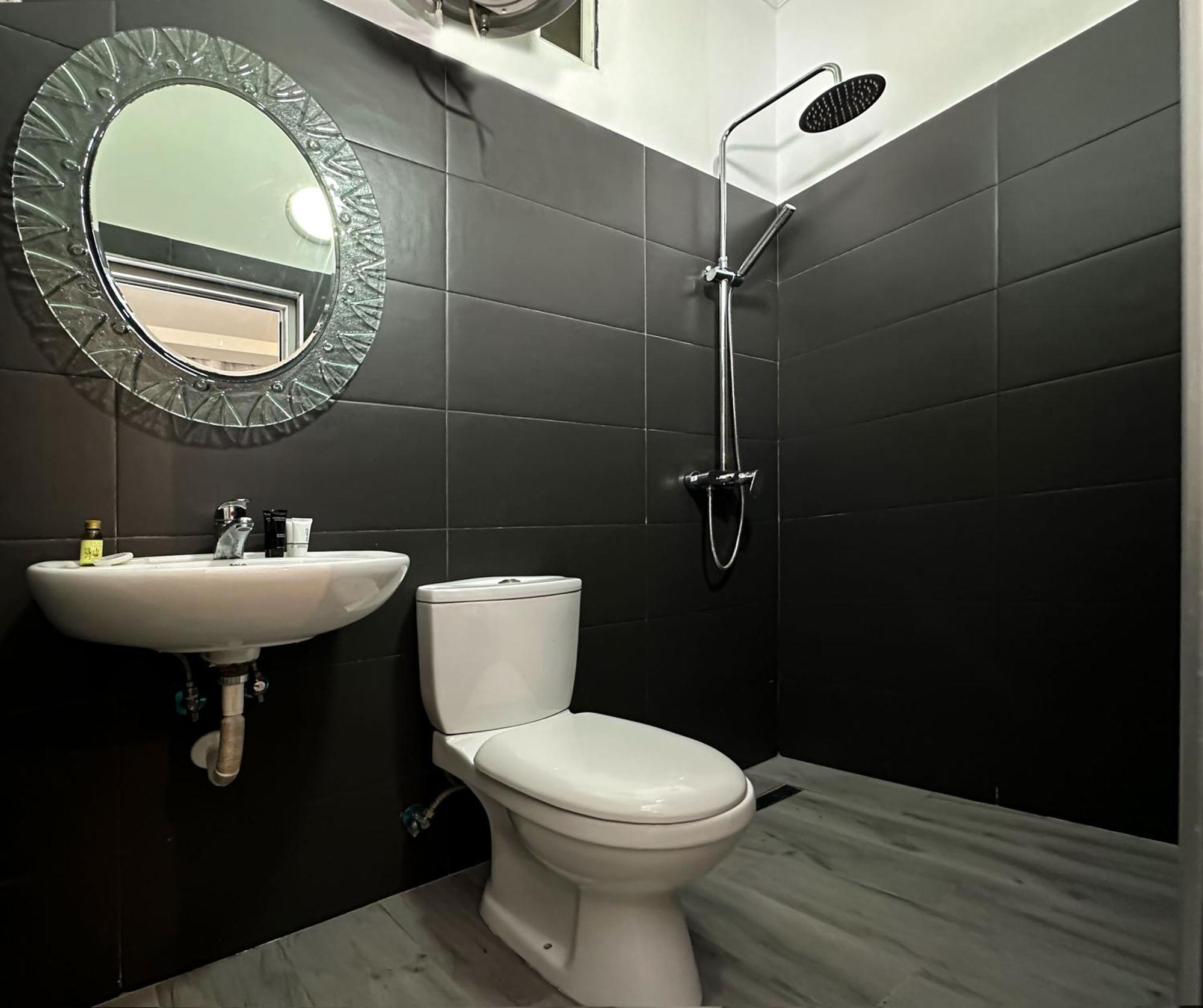 Eden Hotel Tirana Zewnętrze zdjęcie